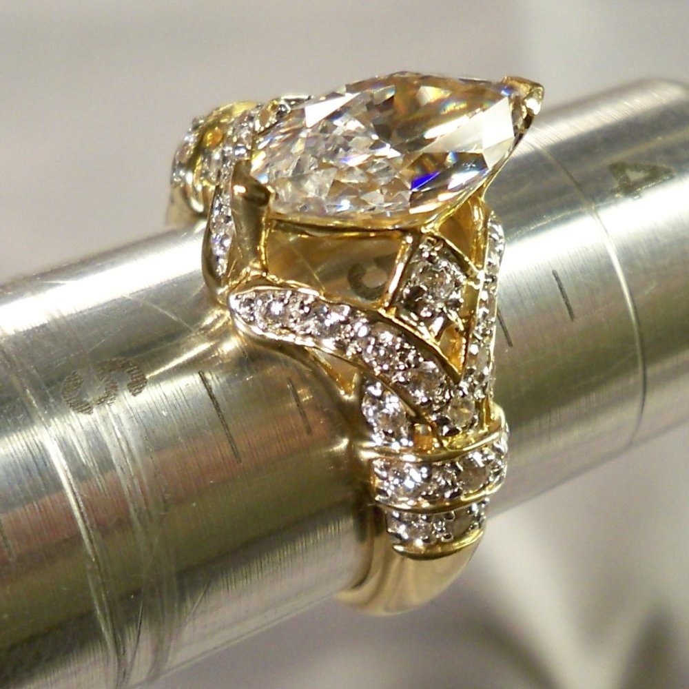 NEW 14K Gold Cubic Zirconias Marquise Cut Designer Ring